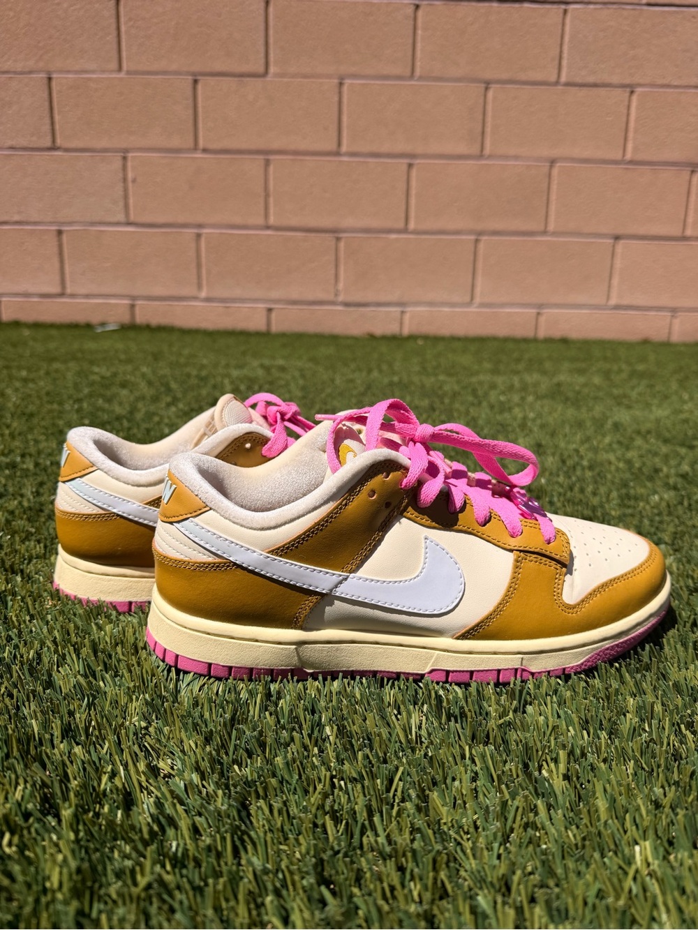 Nike Dunk Low SE “Just Do It” Bronzine Pink Women’s 8.5 FD8683-700